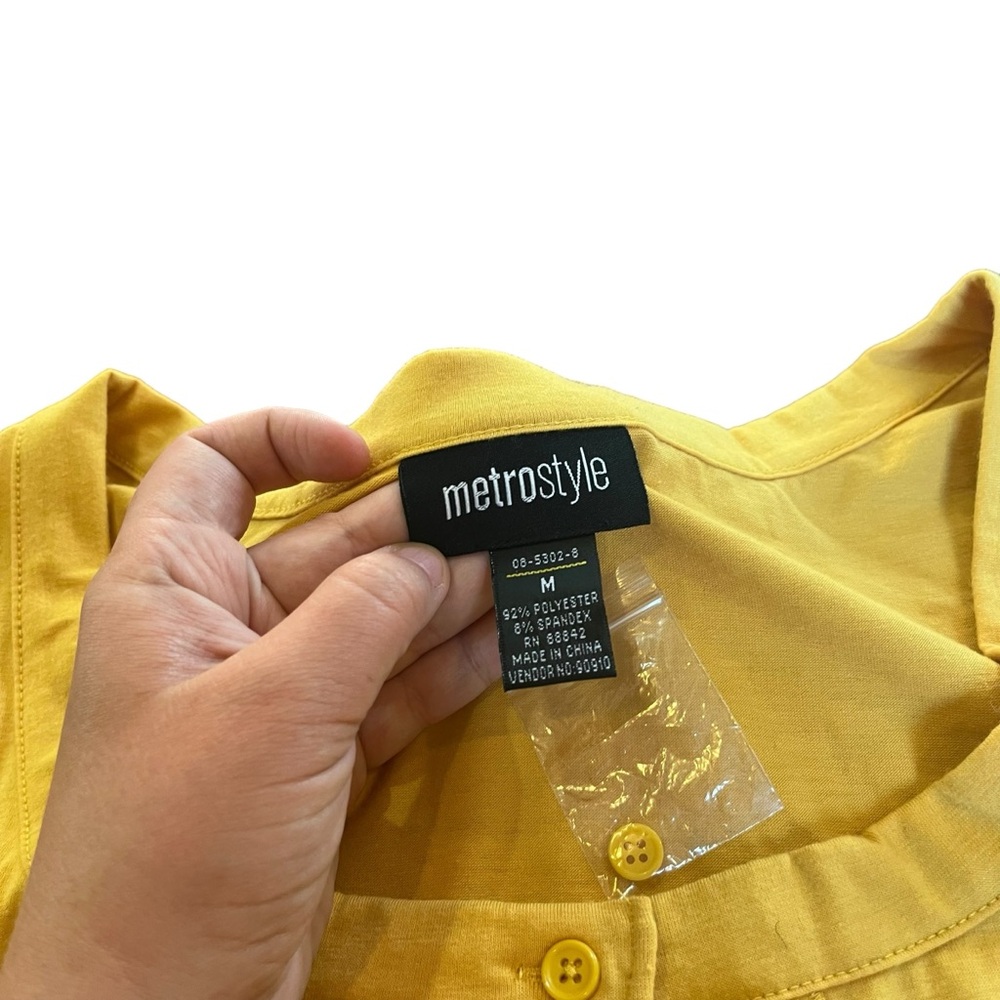 Metro Style Women’s Yellow Medium Button Ruffle Bodysuit Shirt Short Sleeve - Picture 5 of 8